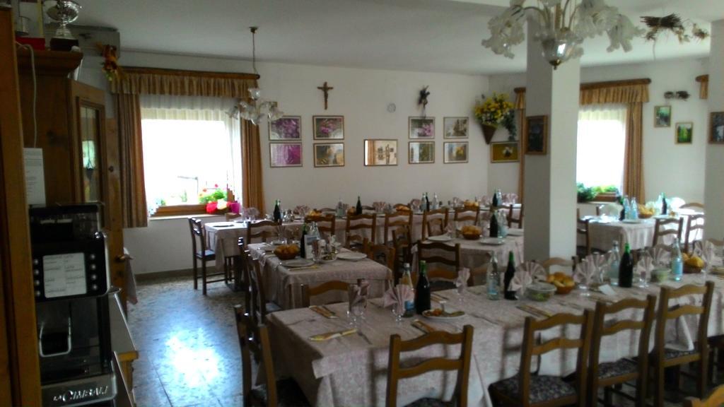 Rifugio Monte Baldo Otel Avio Oda fotoğraf