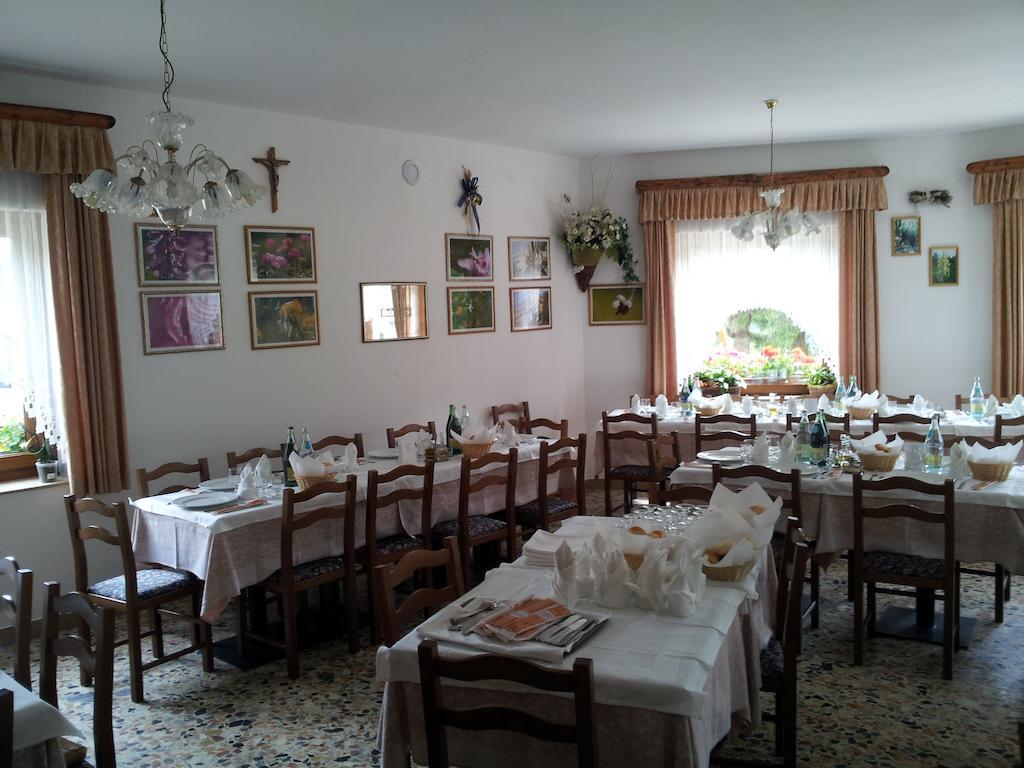 Rifugio Monte Baldo Otel Avio Dış mekan fotoğraf