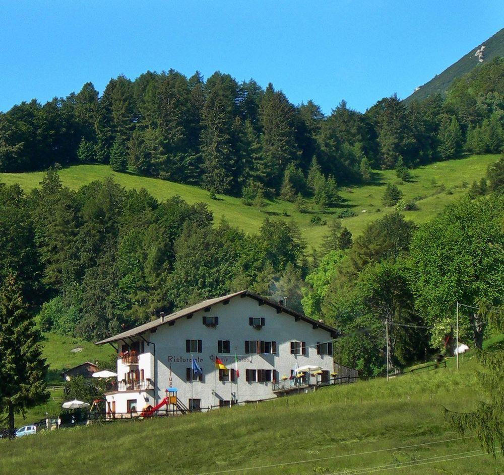 Rifugio Monte Baldo Otel Avio Dış mekan fotoğraf