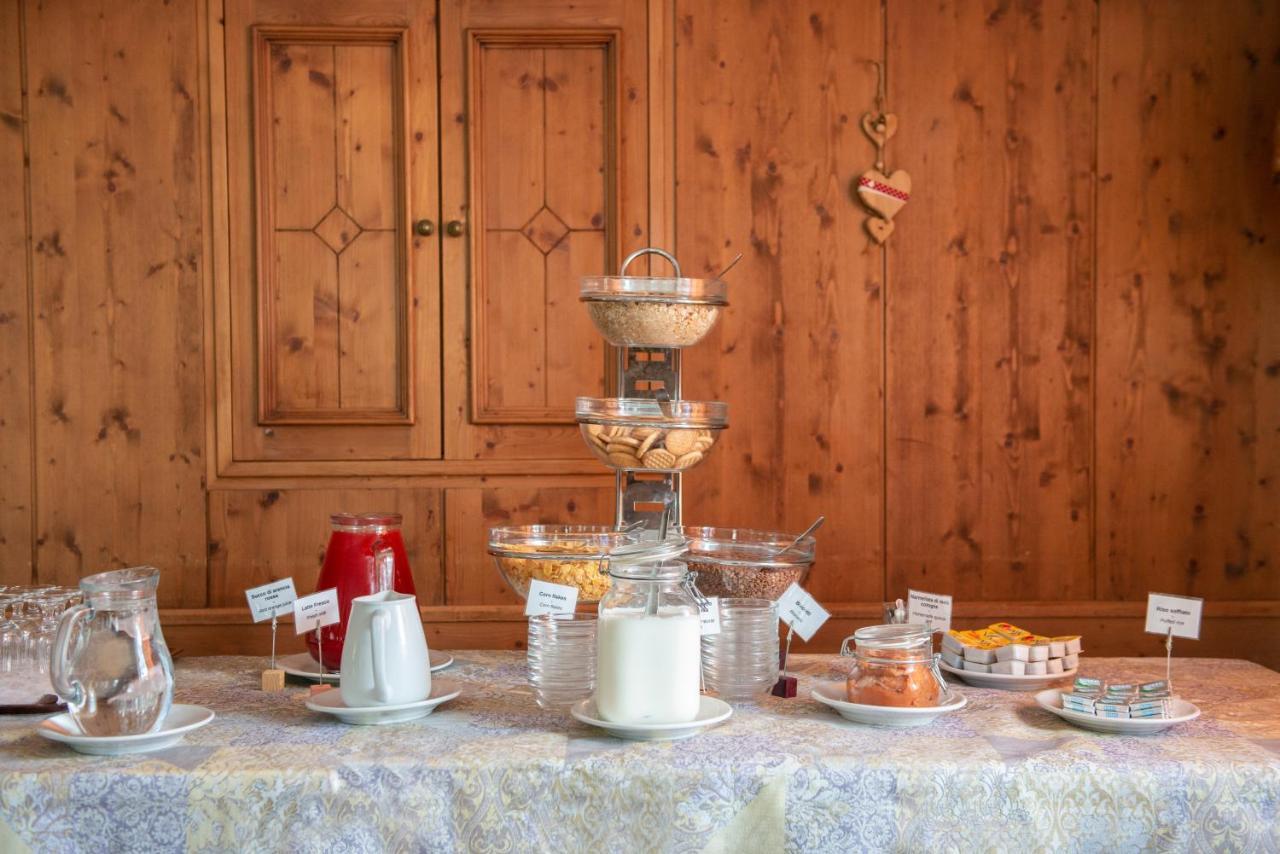 Rifugio Monte Baldo Otel Avio Dış mekan fotoğraf